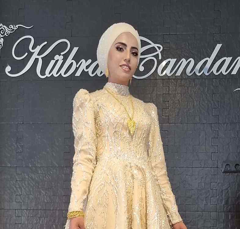 Kübra Candan Türban Tasarım & Makyaj Stüdyosu